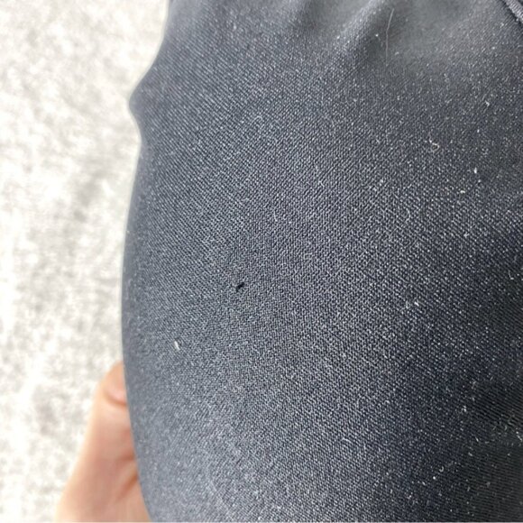 Under Armour Women's Black Compression Sports Bra M - Picture 8 of 11